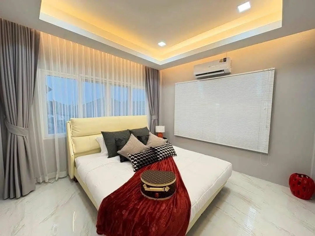 Newly Renovated Pool Villa 5 bedrooms 5 bathroom in Central Park 4/2 for SALE photo 17