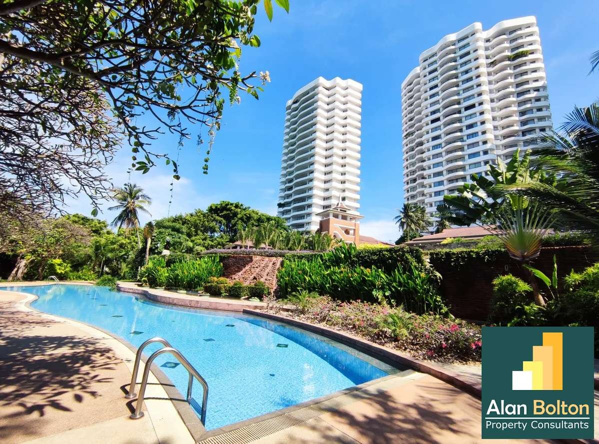 Stunning Panorama Sea View 4 bedrooms 4 bathrooms in Royal Cliff Garden for RENT