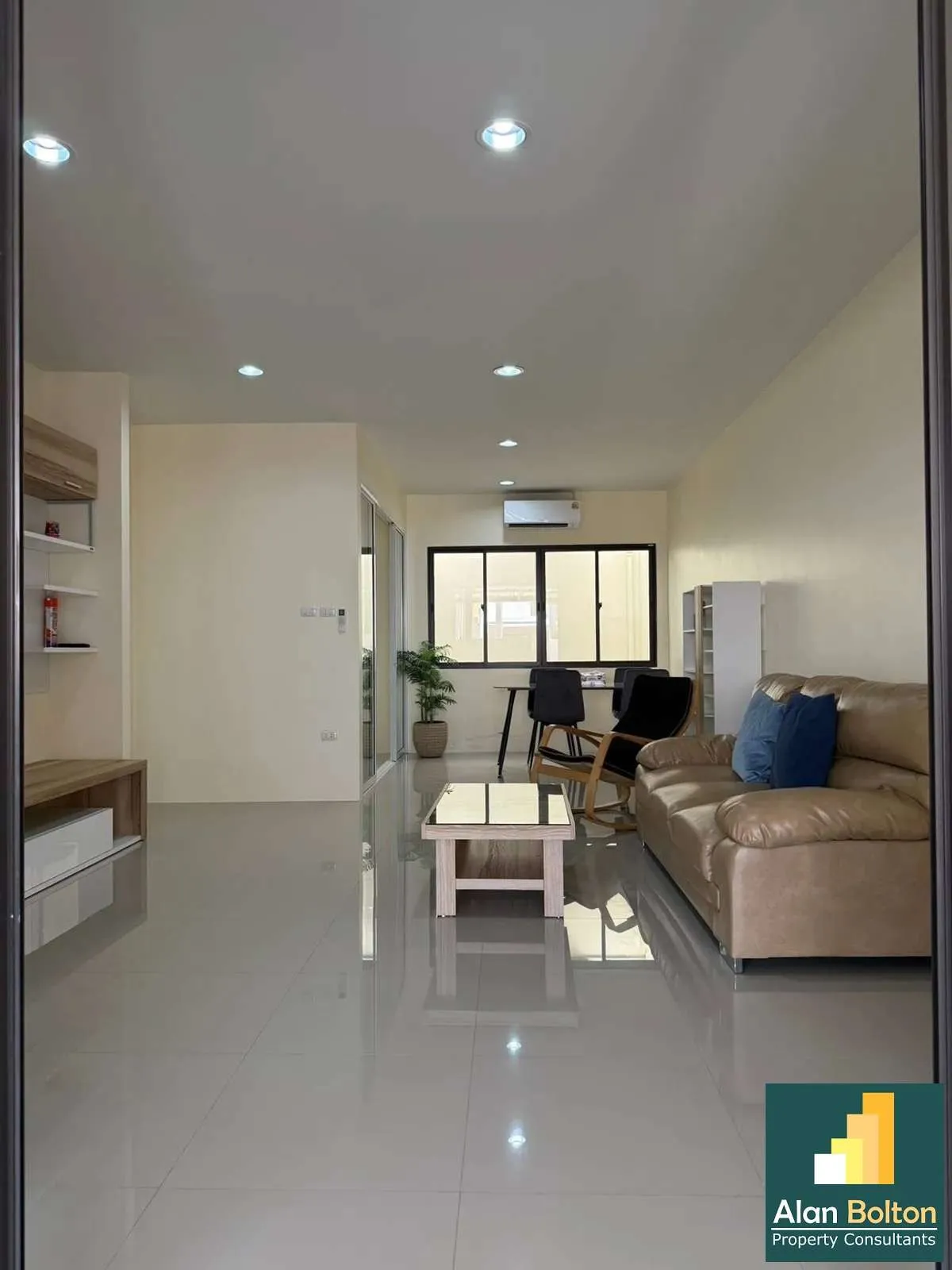 House for rent 3 Bedrooms 2 Bathrooms in East Pattaya photo 11