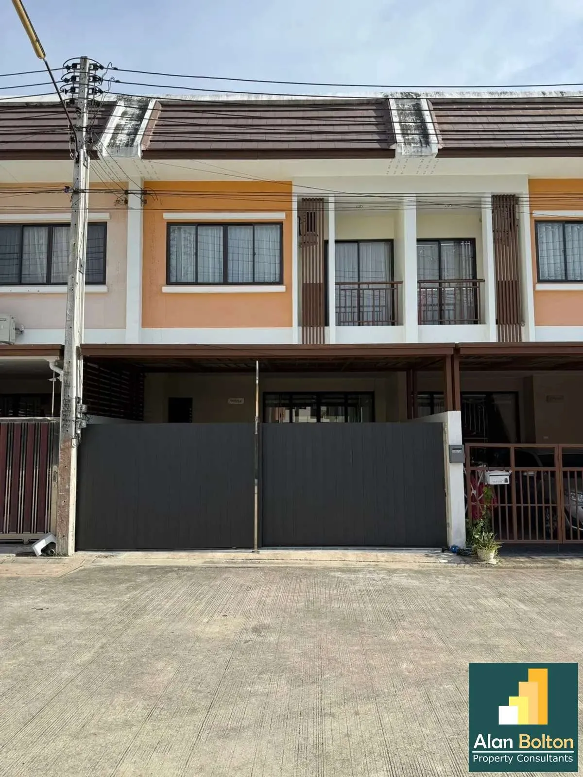 House for rent 3 Bedrooms 2 Bathrooms in East Pattaya photo 3