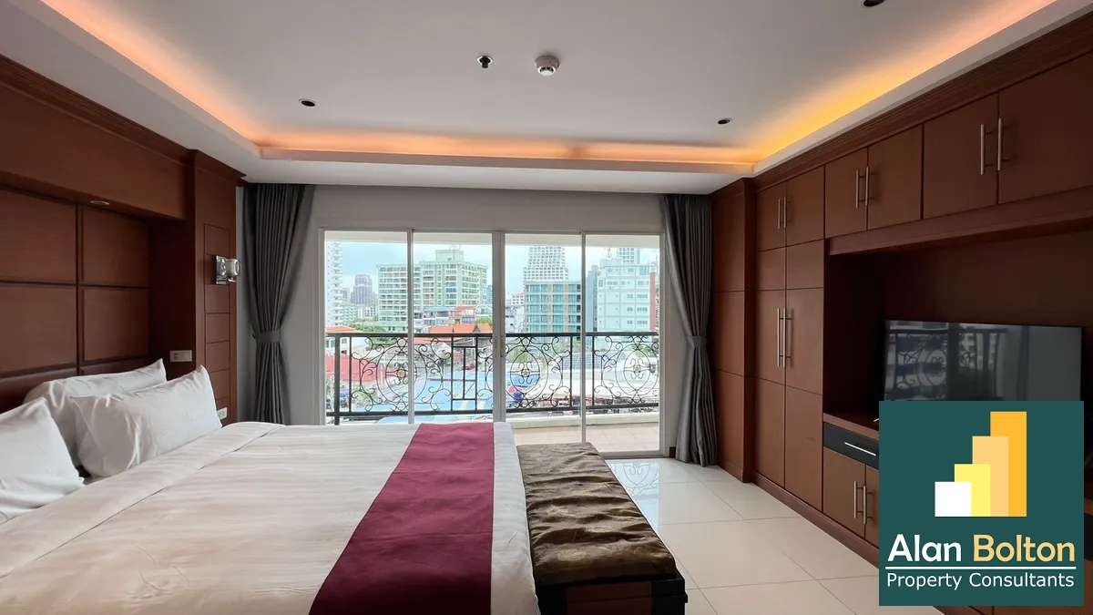 corner room 2 Bedrooms 2 Bathrooms in Pratumnak photo 3