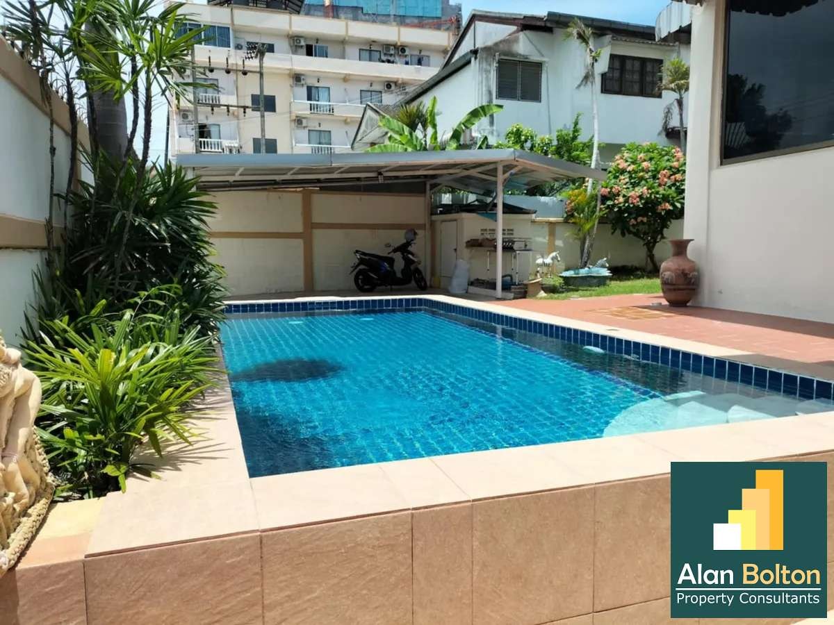 Private Pool Villa 3 bedrooms 2 bathrooms in Jomtien for RENT photo 3
