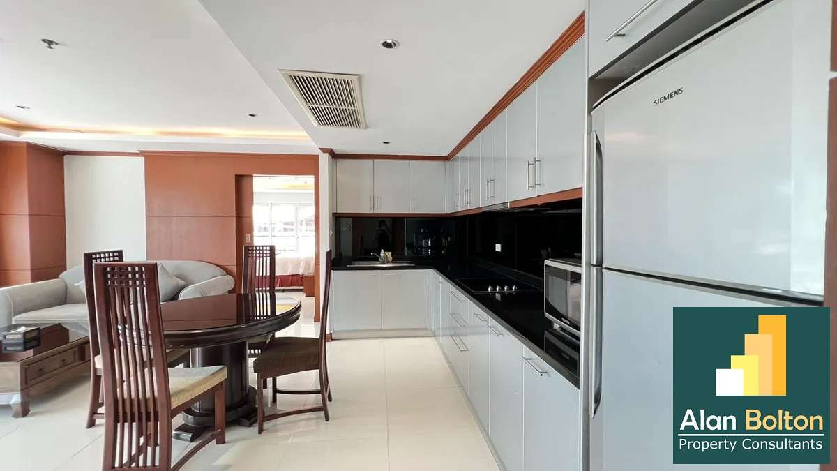 Corner room 2 Bedrooms 2 Bathrooms in Pratumnak photo 2