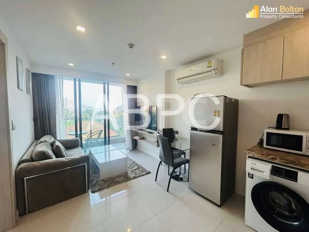 1 Bed 1 Bath in Pratumnak photo 3