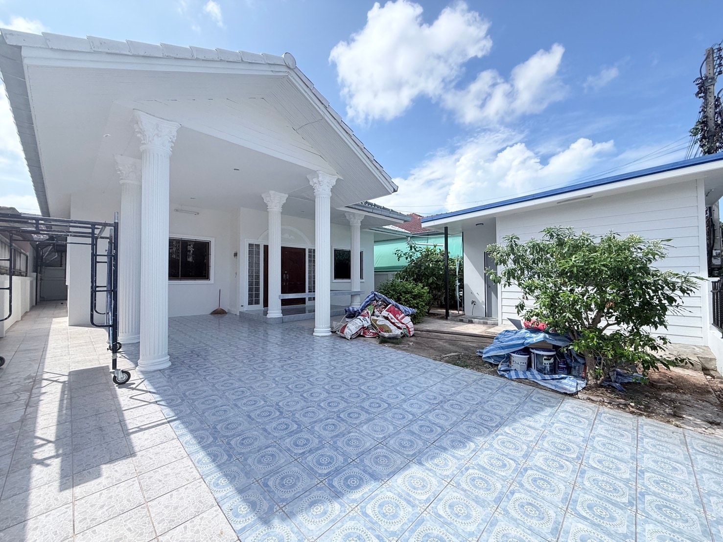 Modern Classic for sale photo 30
