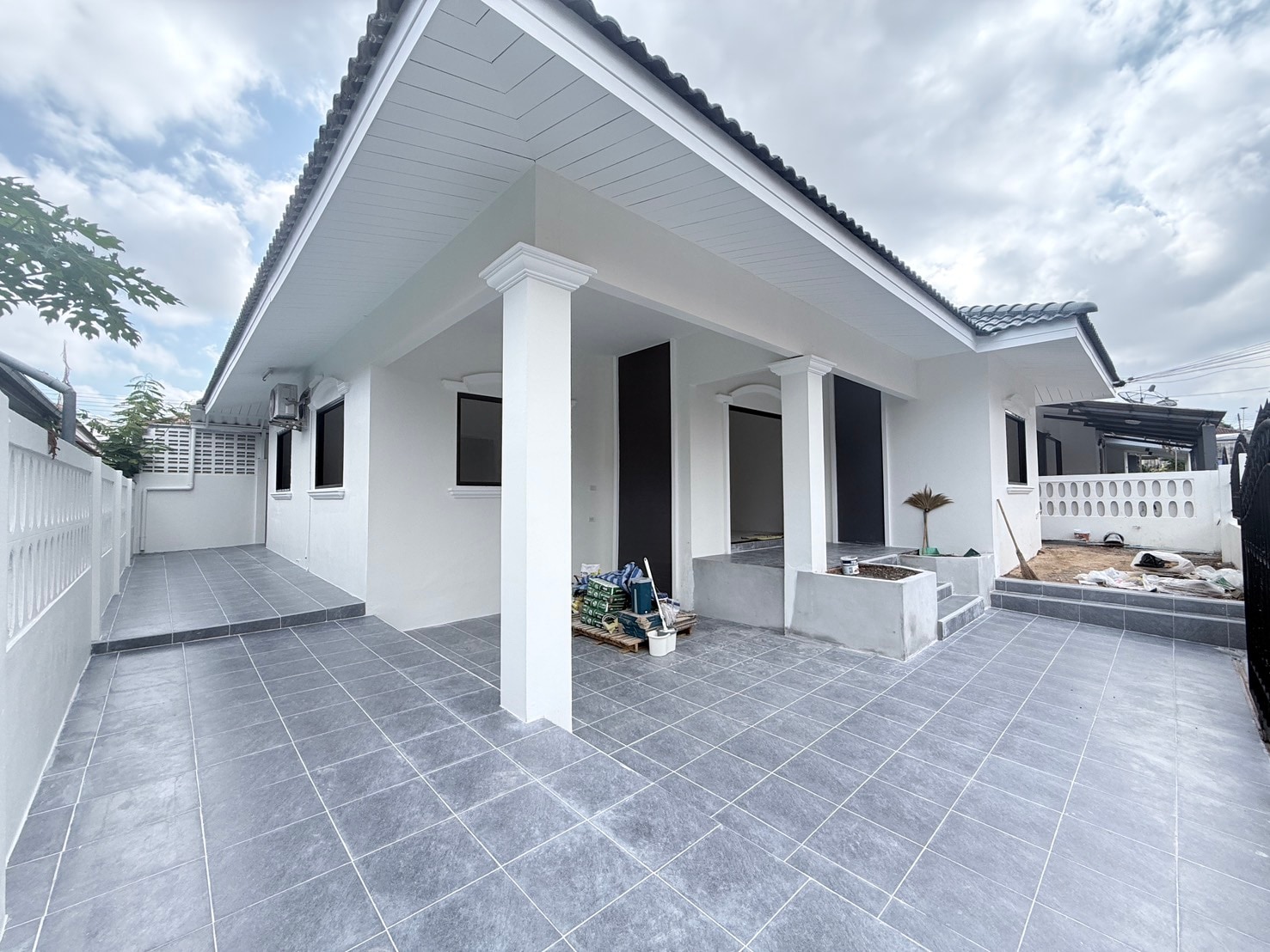 Modern Classic for sale photo 17