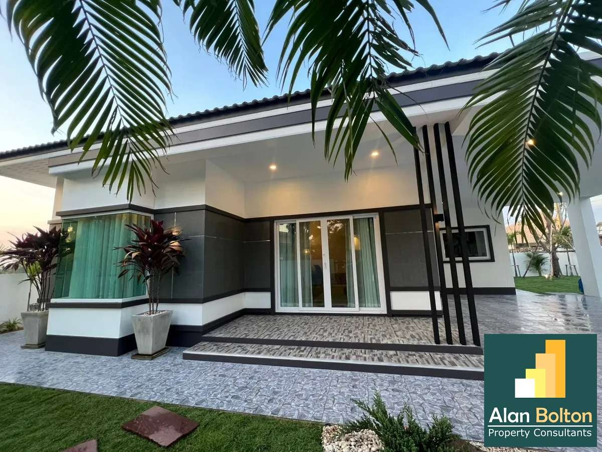 Modern Classic for sale photo 3