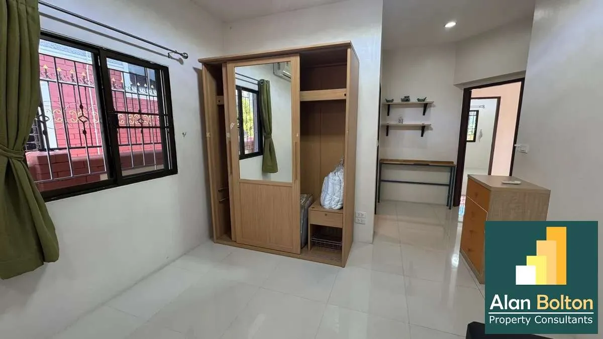 Nice single story house 3 bedrooms 2 bathrooms in North Pattaya for RENT photo 3