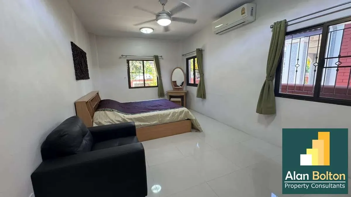 Nice single story house 3 bedrooms 2 bathrooms in North Pattaya for RENT photo 6
