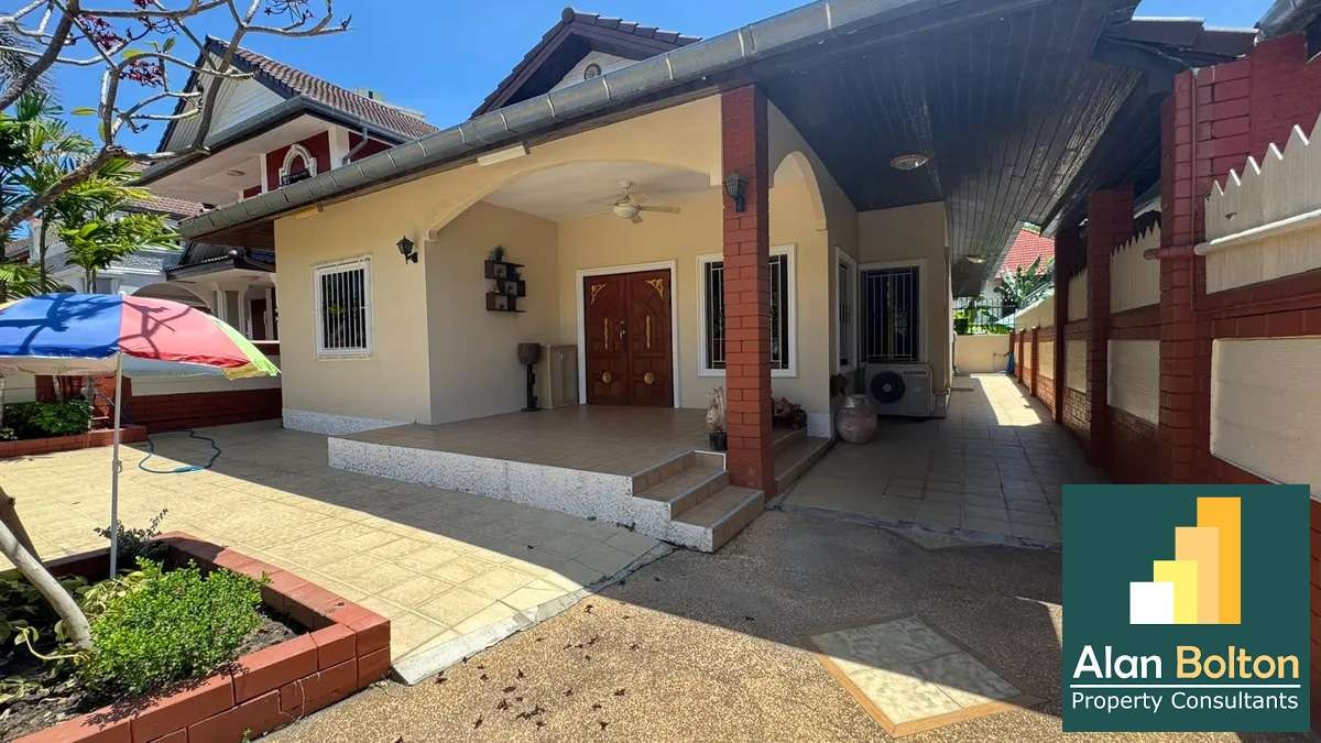 Nice single story house 3 bedrooms 2 bathrooms in North Pattaya for RENT photo 2