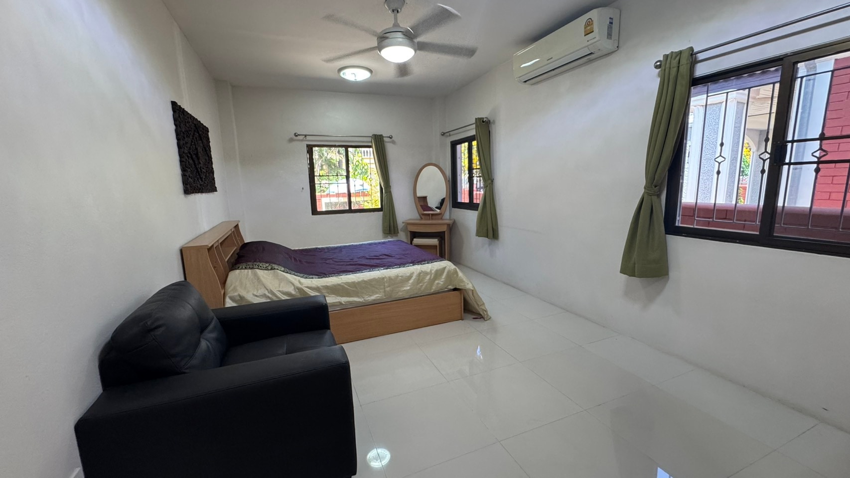 Nice single story house 3 bedrooms 2 bathrooms in North Pattaya for RENT photo 23