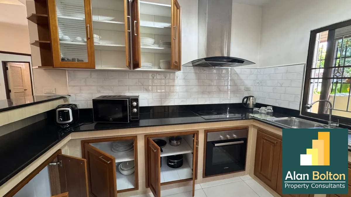 Nice single story house 3 bedrooms 2 bathrooms in North Pattaya for RENT photo 10