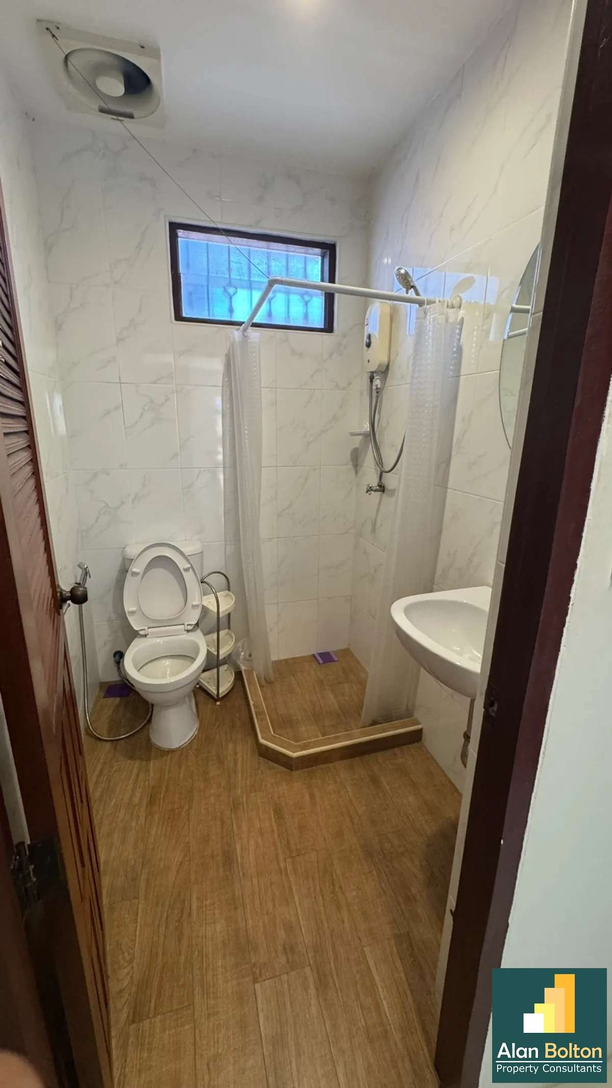 Nice single story house 3 bedrooms 2 bathrooms in North Pattaya for RENT photo 15