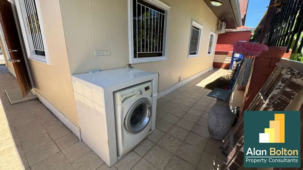 Nice single story house 3 bedrooms 2 bathrooms in North Pattaya for RENT photo 11