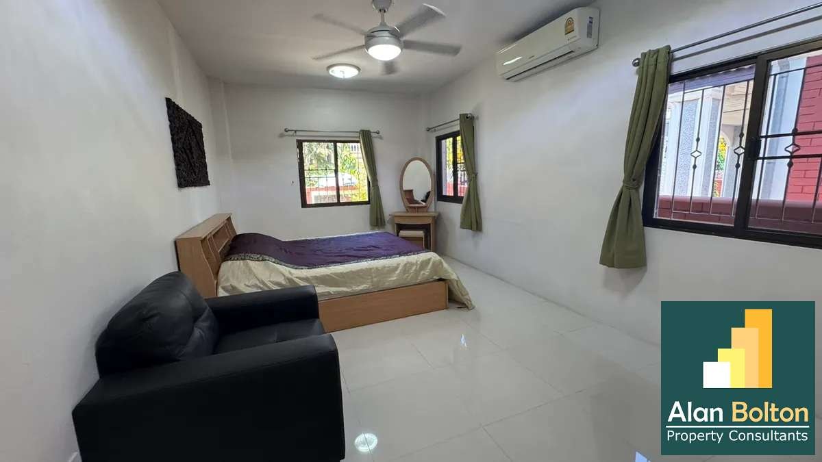 Nice single story house 3 bedrooms 2 bathrooms in North Pattaya for RENT photo 6