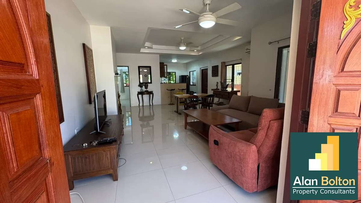 Nice single story house 3 bedrooms 2 bathrooms in North Pattaya for RENT photo 4