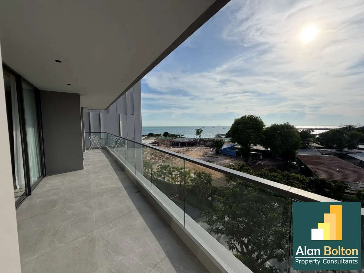 Brand new 3 Bedrooms 4 Bathrooms in Na Jomtien photo 3