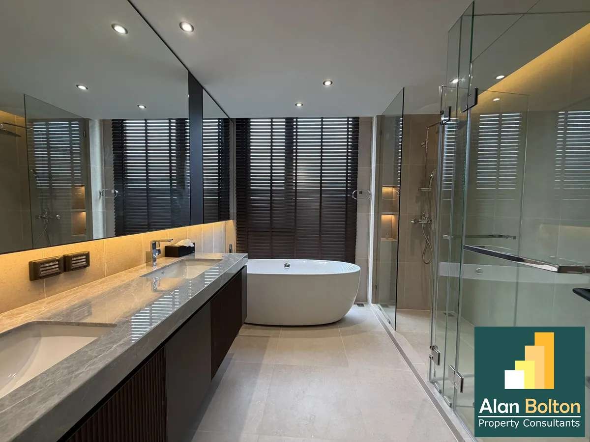 Brand new 3 Bedrooms 4 Bathrooms in Na Jomtien photo 17