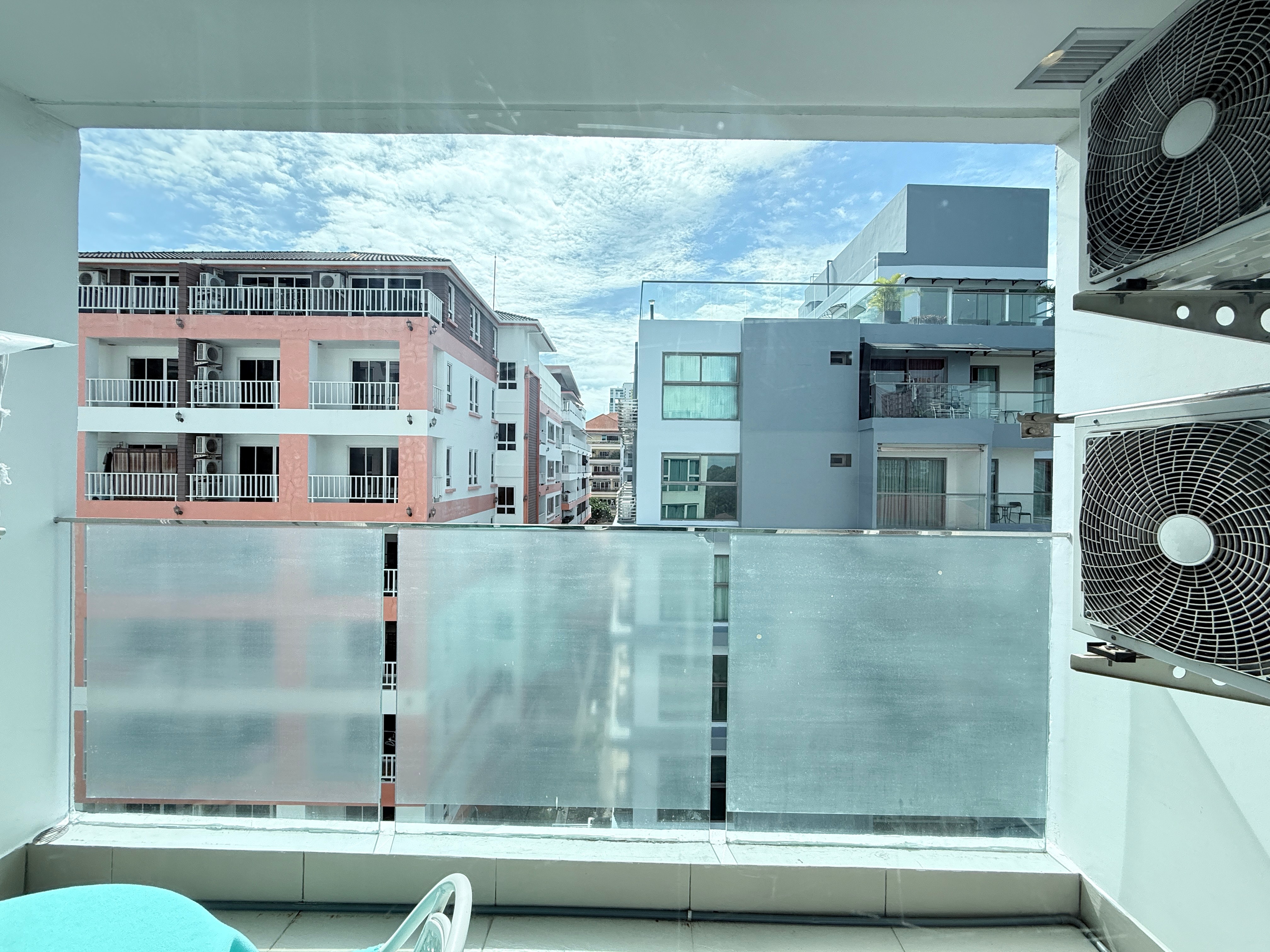 Brand new 3 Bedrooms 4 Bathrooms in Na Jomtien photo 23