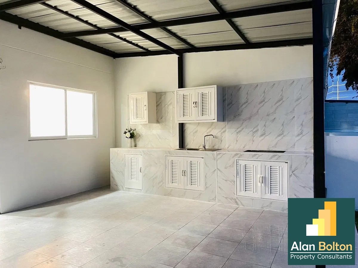2-story townhome 2 Bedrooms 2 Bathroom in East Pattaya photo 11