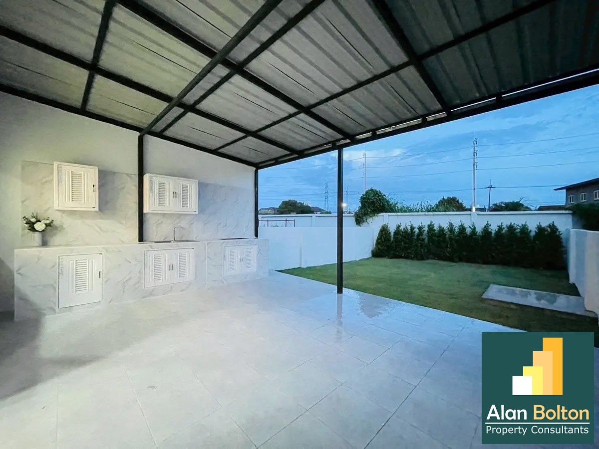 2-story townhome 2 Bedrooms 2 Bathroom in East Pattaya photo 12