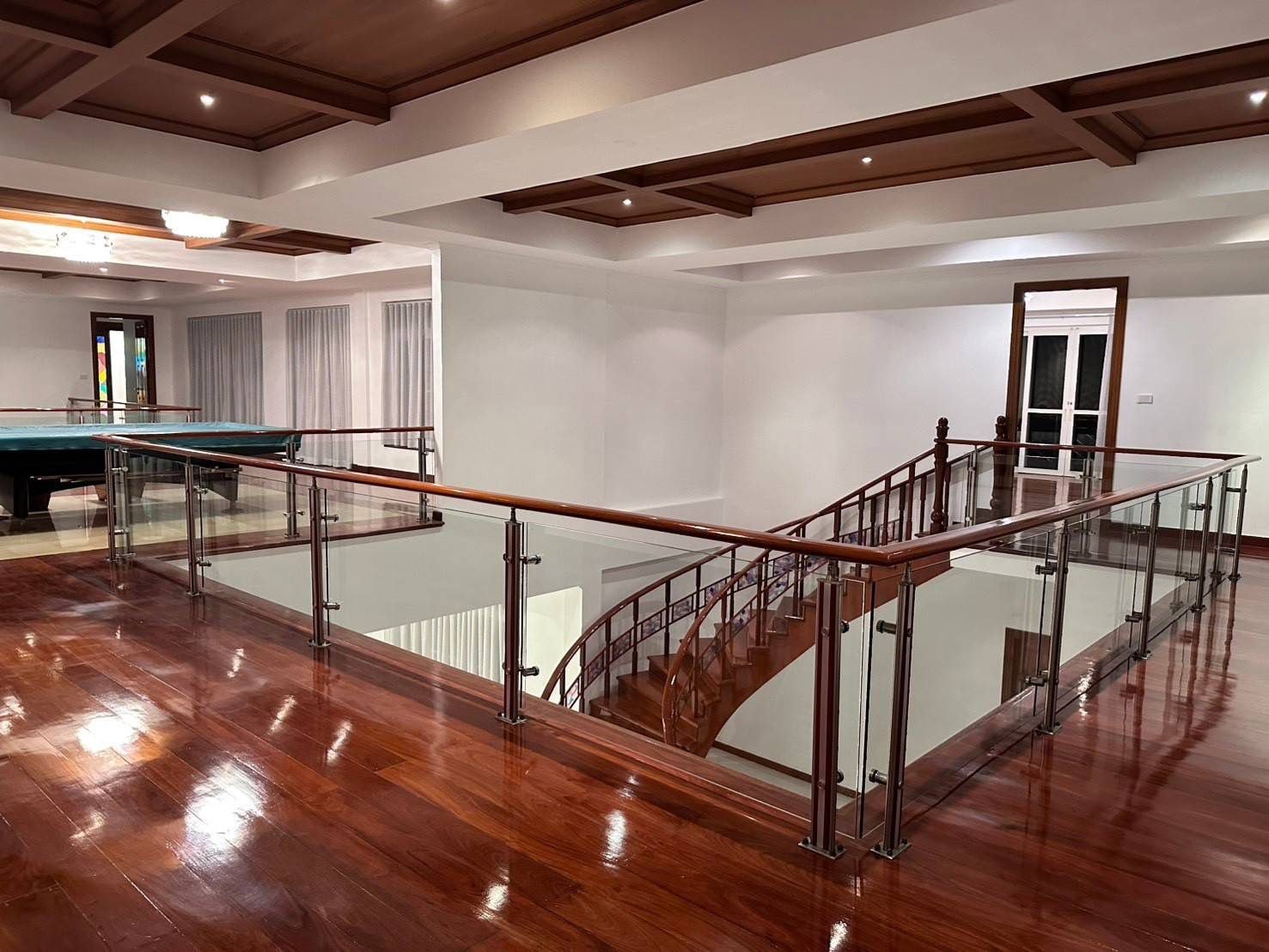 Large Luxury 5 Bed 5 Bath Pool Villa For Sale In Pratumnak photo 32