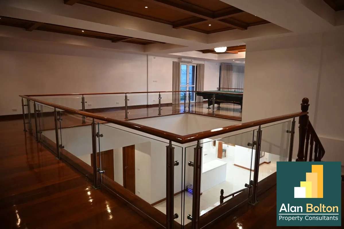 Large Luxury 5 Bed 5 Bath Pool Villa For Sale In Pratumnak photo 7