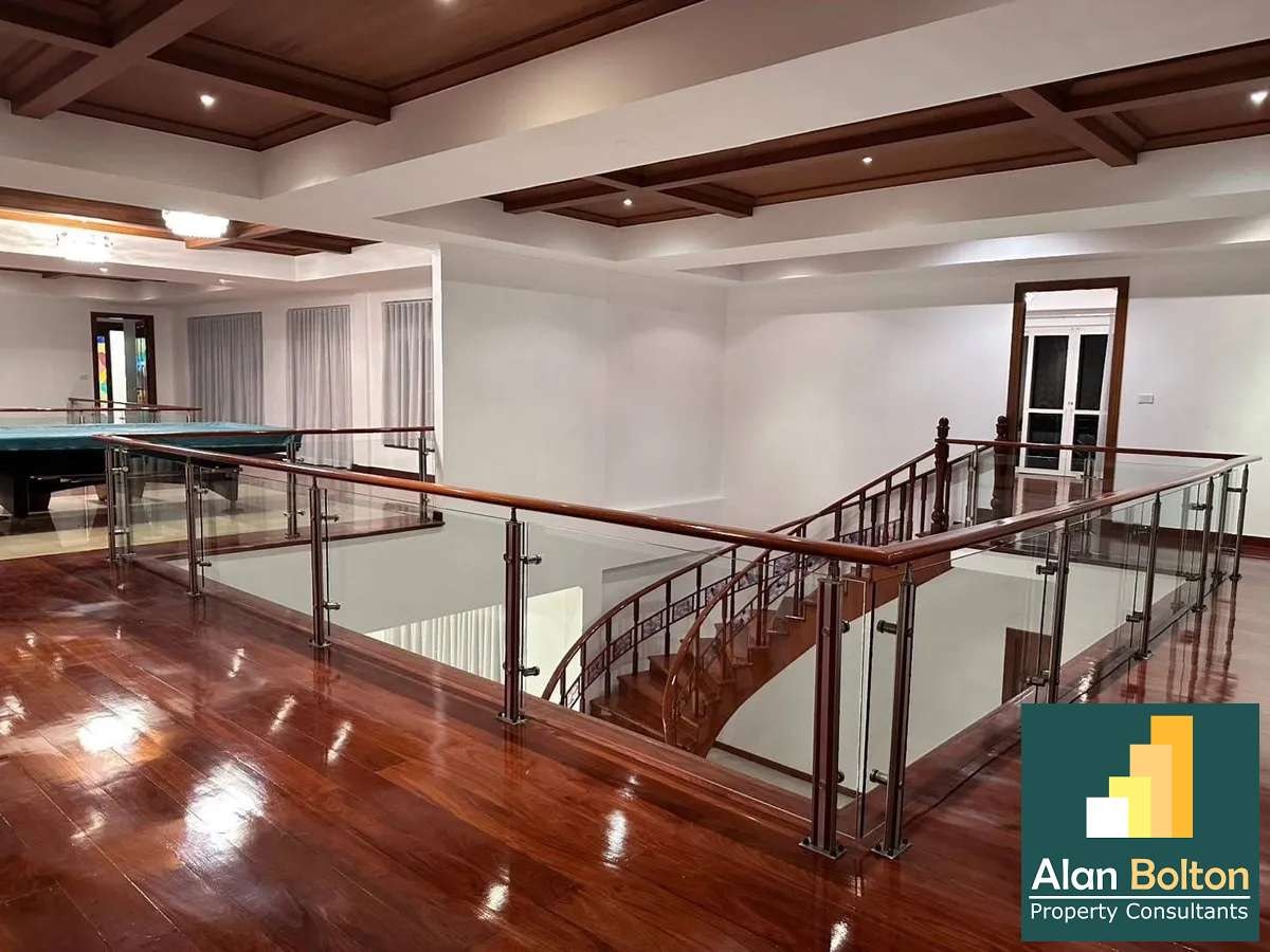 Large Luxury 5 Bed 5 Bath Pool Villa For Sale In Pratumnak photo 21