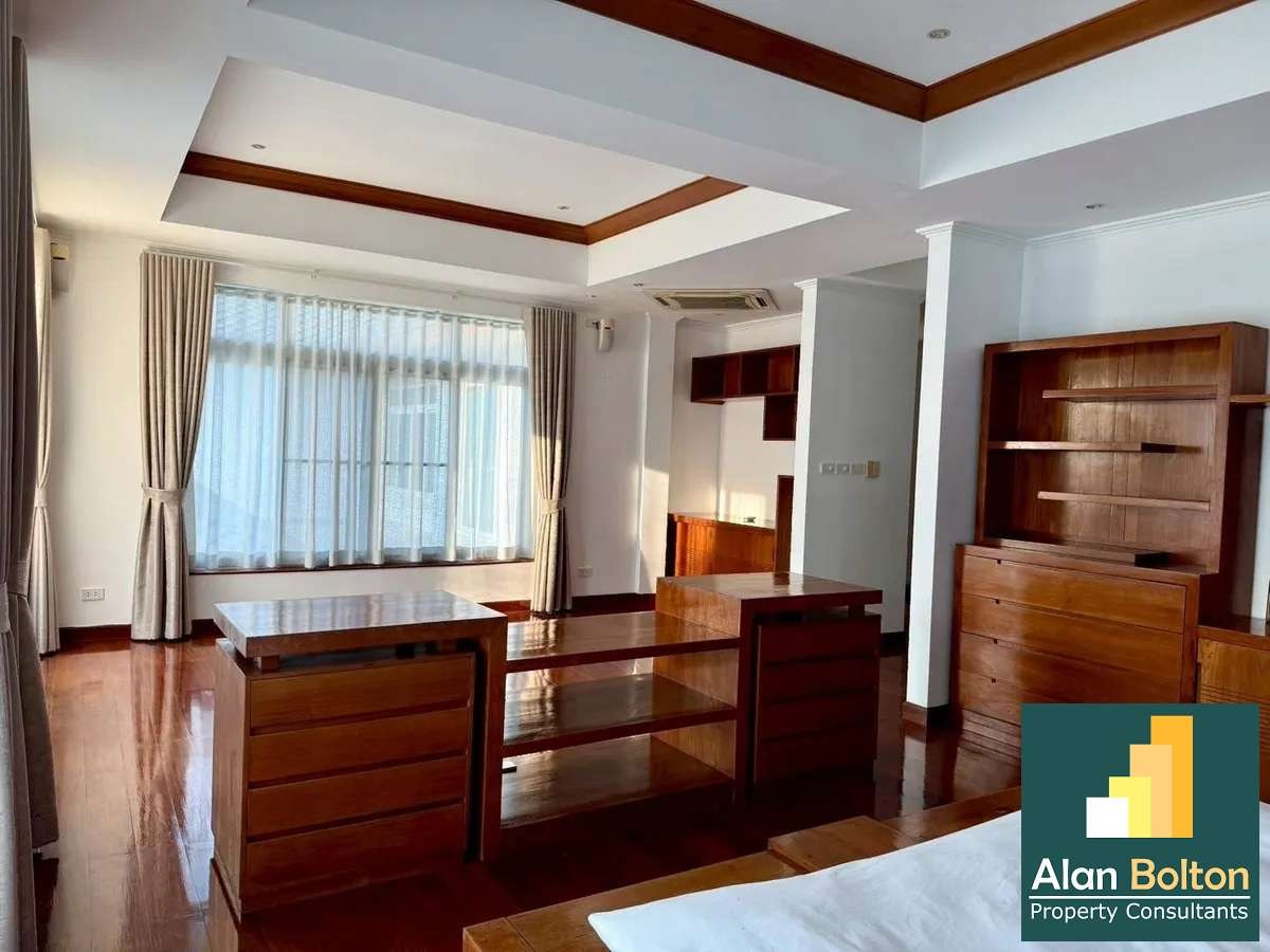 Large Luxury 5 Bed 5 Bath Pool Villa For Sale In Pratumnak photo 17