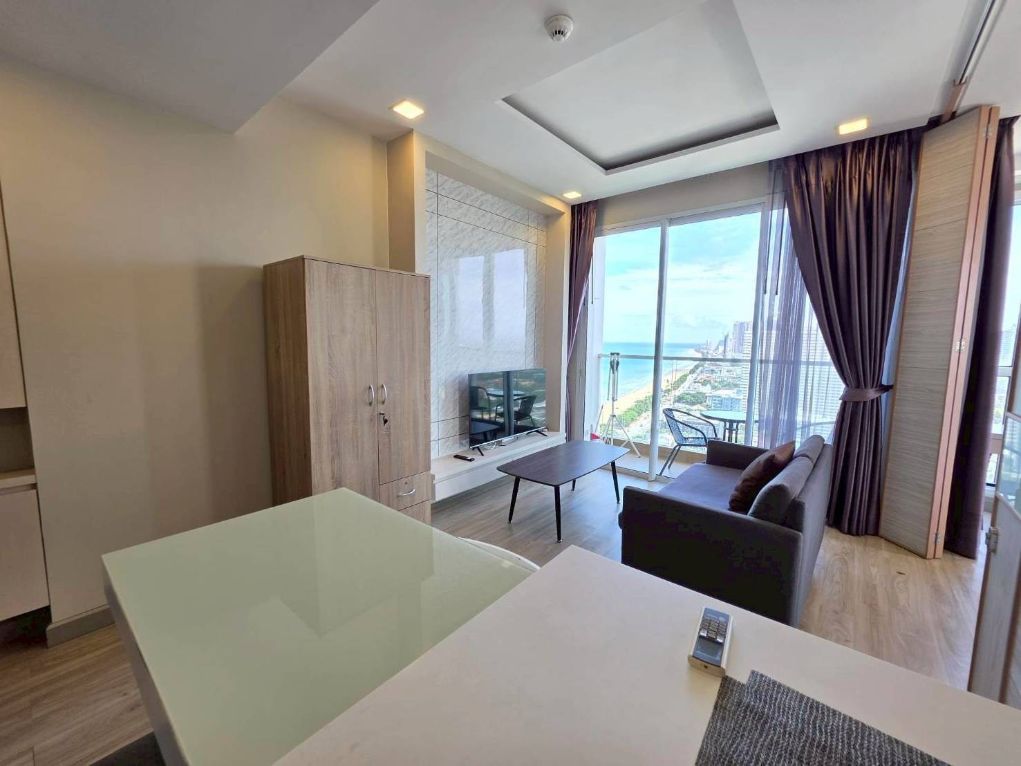 Wake Up to Stunning Sea Views 1 bedroom 1 bahtroom in Cetus Beachfront Jotmien for RENT photo 14
