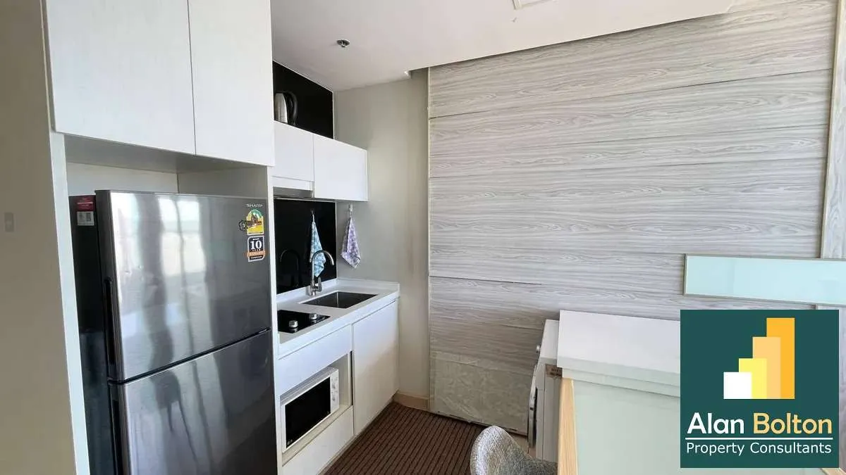Stunning Beachfront with a amazing Sea View 1 bedroom 1 bathroom in Cetus Beachfront Jomtien for RENT photo 2