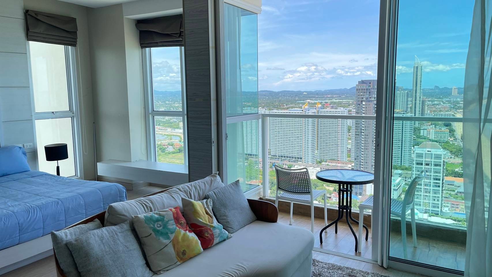 Stunning Beachfront with a amazing Sea View 1 bedroom 1 bathroom in Cetus Beachfront Jomtien for RENT photo 18