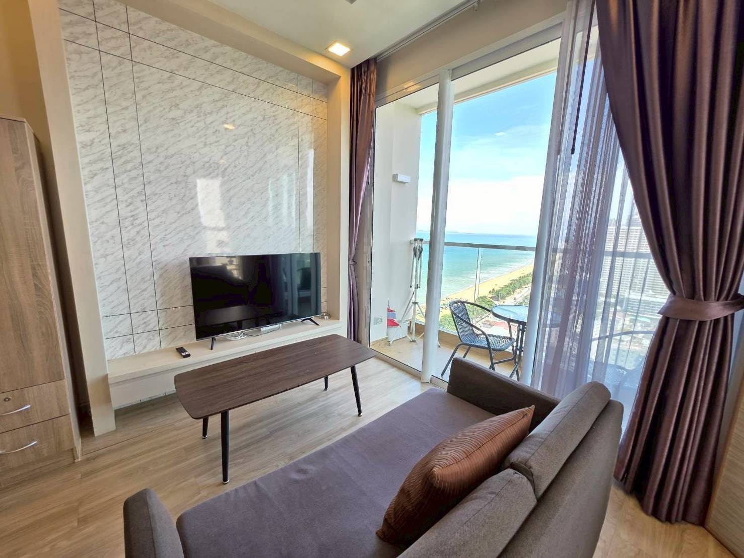 Stunning Beachfront with a amazing Sea View 1 bedroom 1 bathroom in Cetus Beachfront Jomtien for RENT photo 12