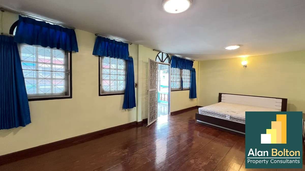 3 Bedrooms 3 Bathrooms in Jomtien photo 6