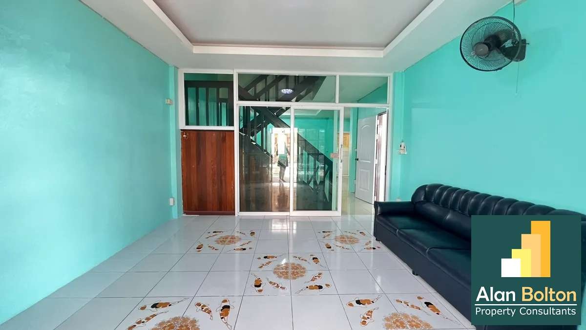 3 Bedrooms 3 Bathrooms in Jomtien photo 13