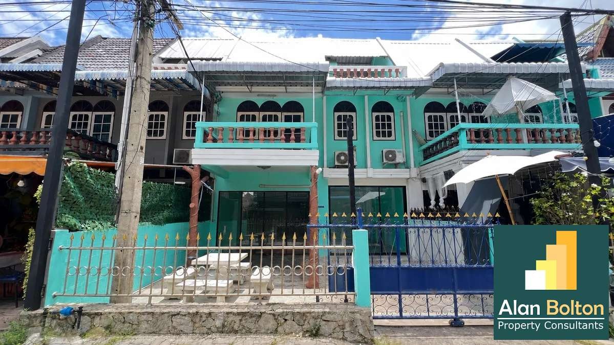 3 Bedrooms 3 Bathrooms in Jomtien