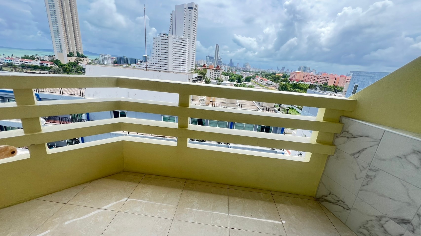3 Bedrooms 3 Bathrooms in Jomtien photo 22