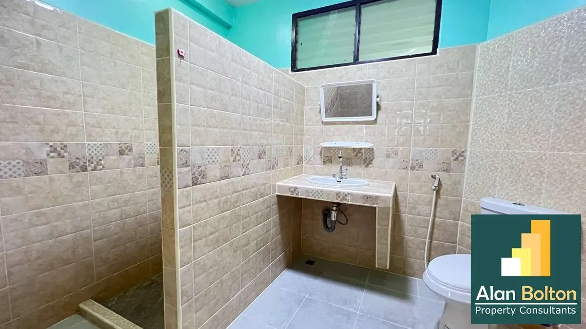 3 Bedrooms 3 Bathrooms in Jomtien photo 9