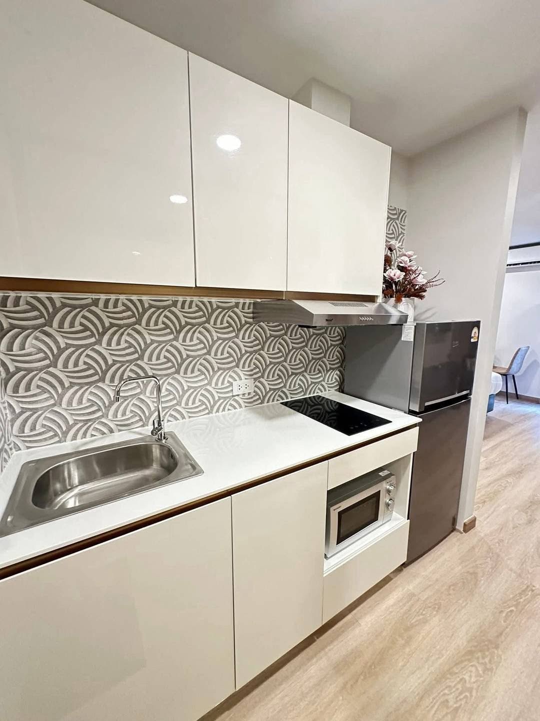 Prime Location with modern style studio 1 bathroom in Diana Estate for RENT photo 26