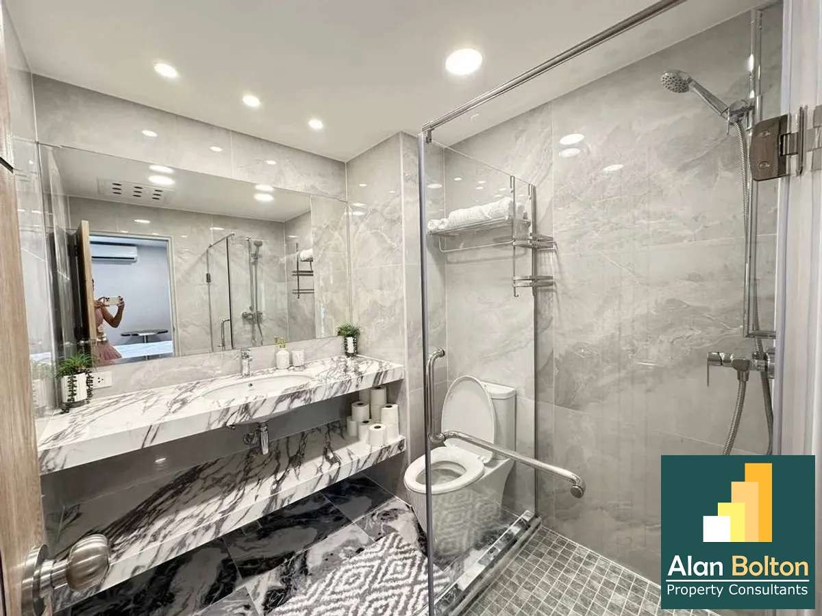 Prime Location with modern style studio 1 bathroom in Diana Estate for RENT photo 6