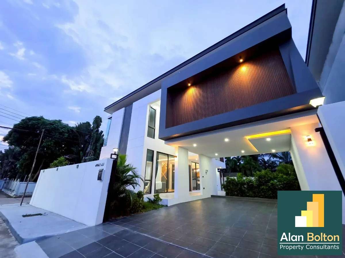 Pool Villa For Sale photo 12