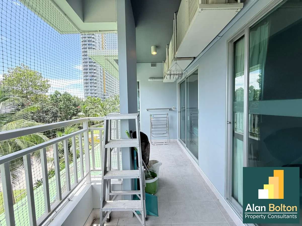 Beach front condo for rent in Jomtien photo 3