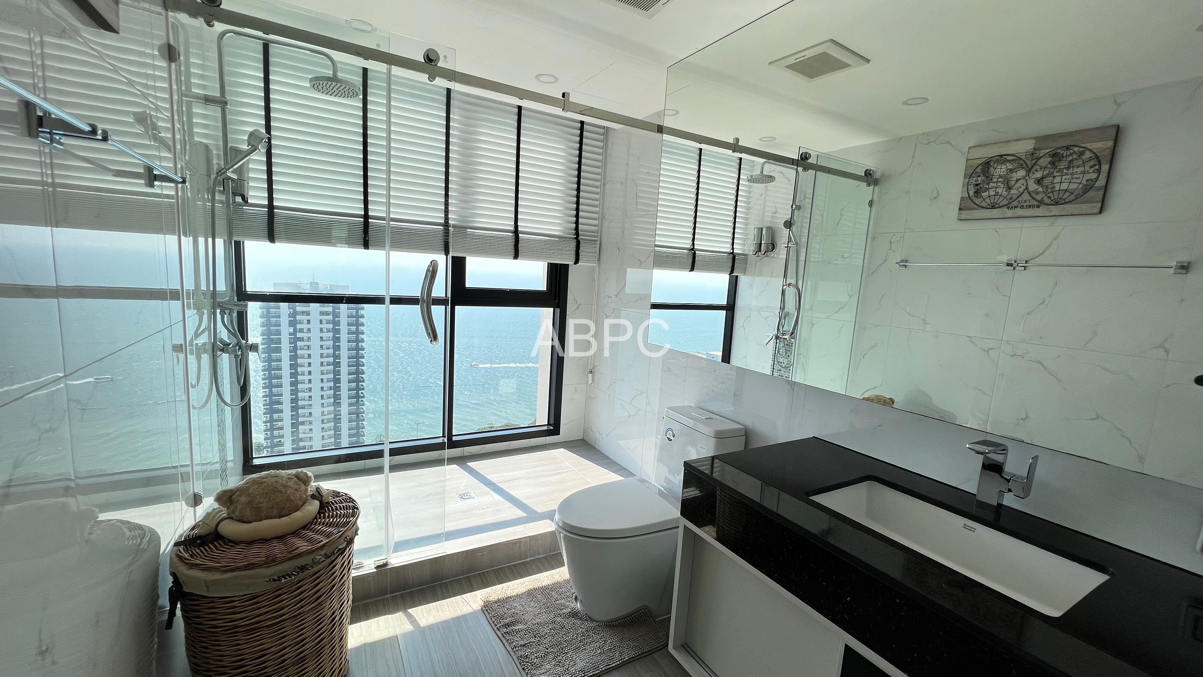 Front Facing Ocean View 2 Bed 2 Bath Condo in Pratumnak photo 7