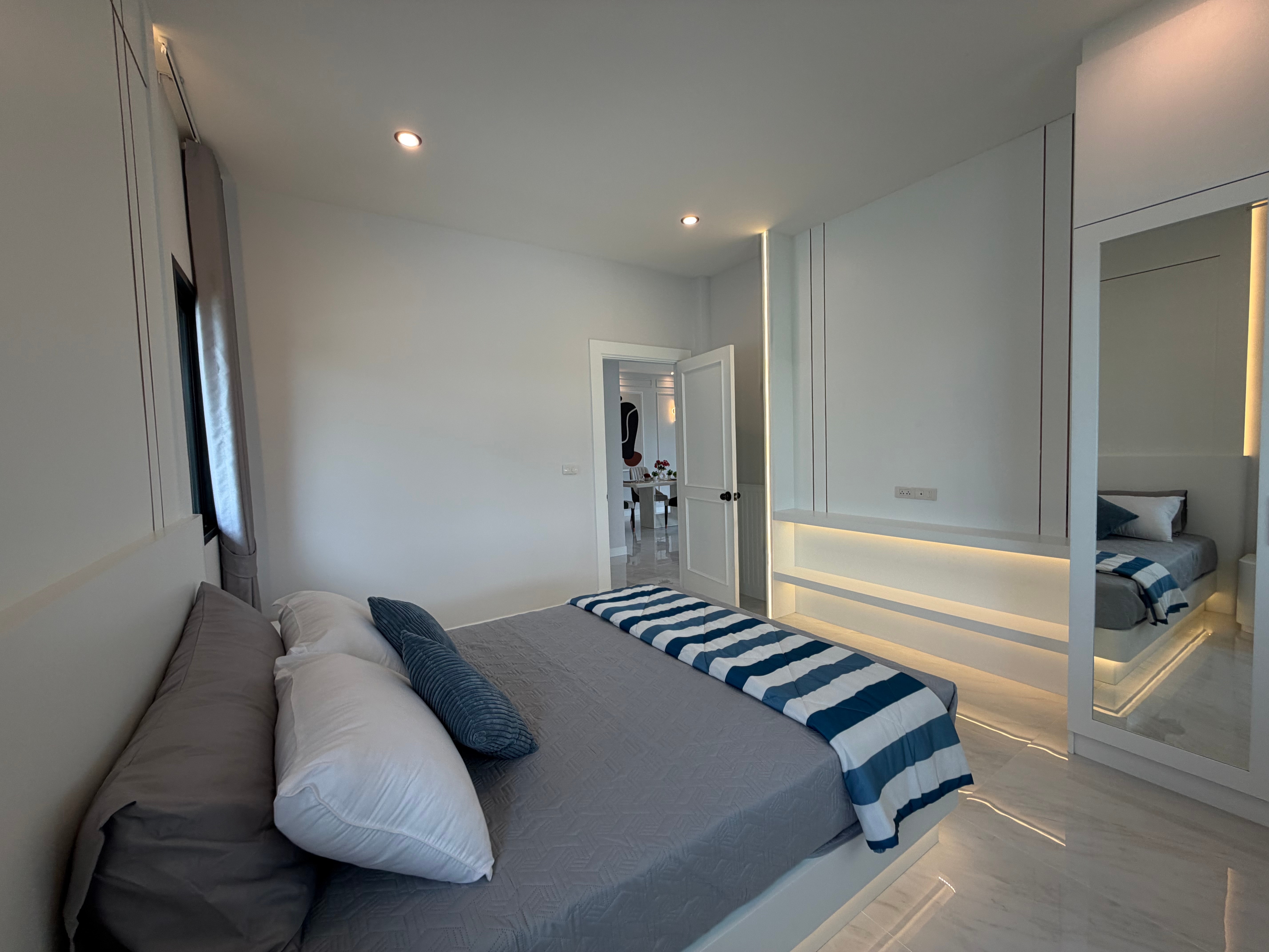 Modern Pool Villa in A Peaceful setteing - Finance available photo 17