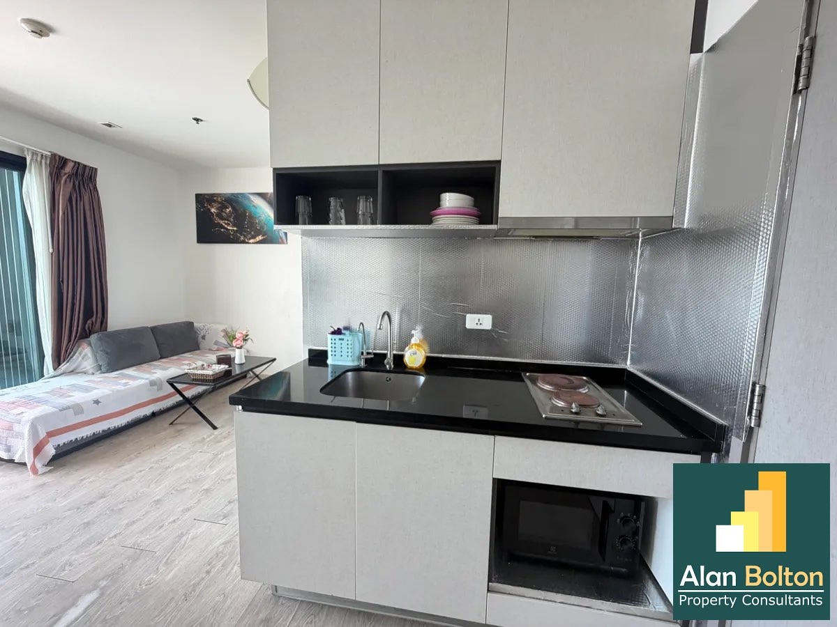 Two Bed Room Condo For Sale In Central Pattaya photo 6