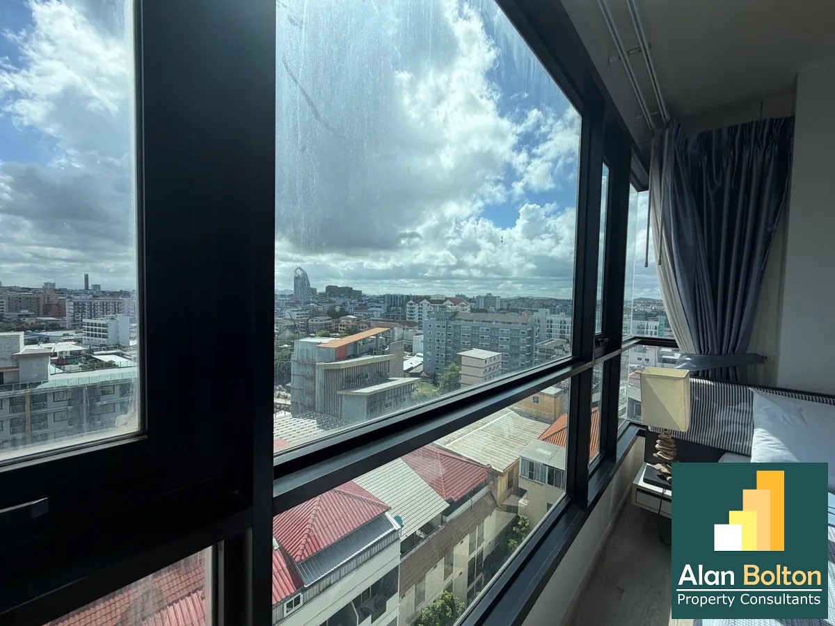 Two Bed Room Condo For Sale In Central Pattaya photo 3