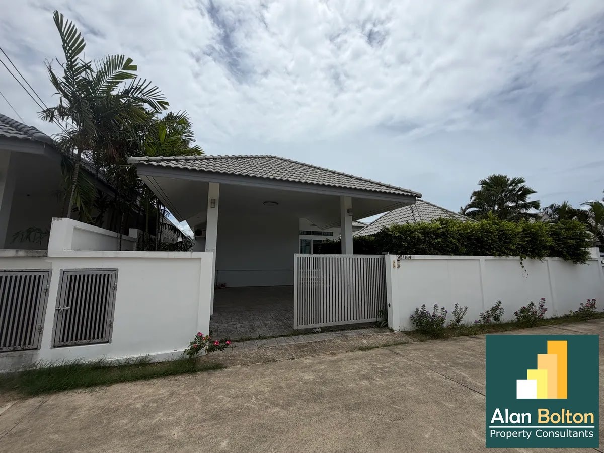 Pool Villa for sale In East Pattaya photo 7