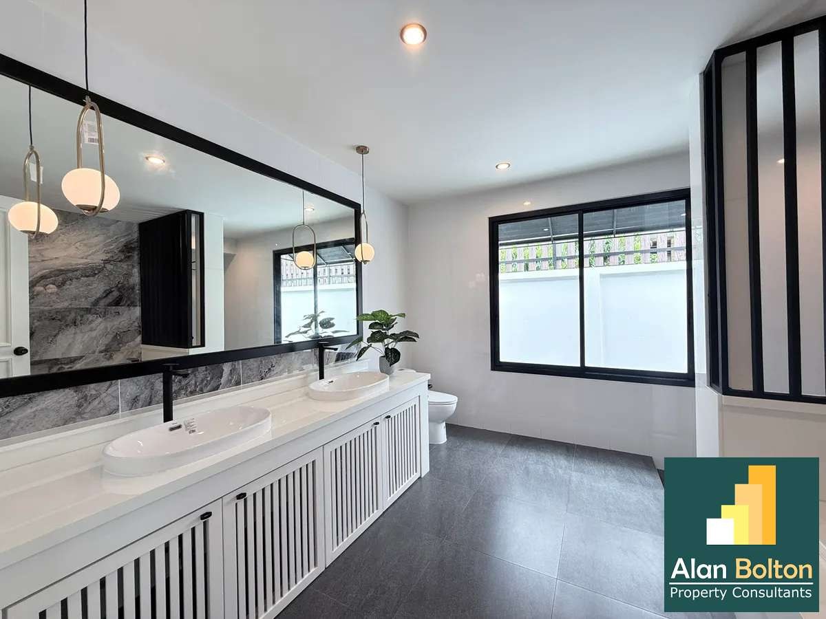 Modern house- Finance available photo 14