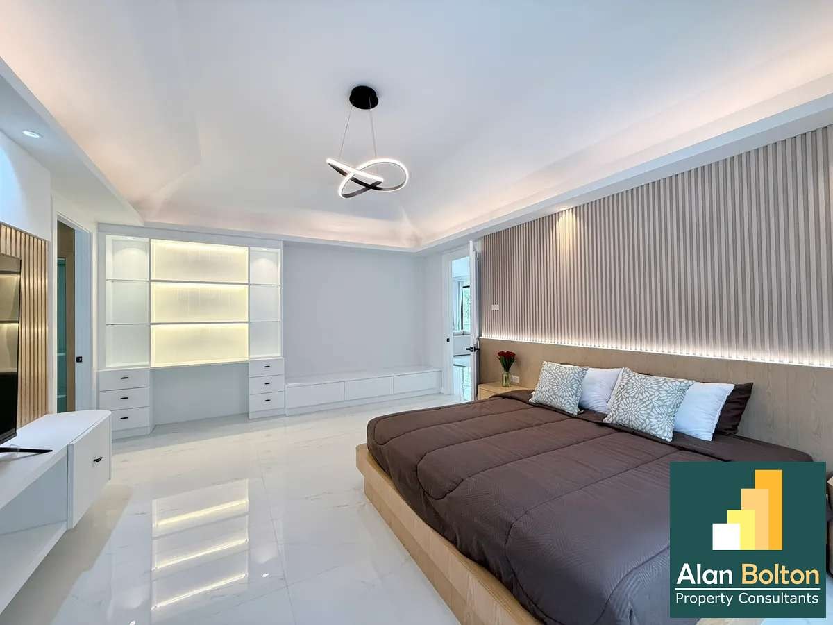 Modern house- Finance available photo 11