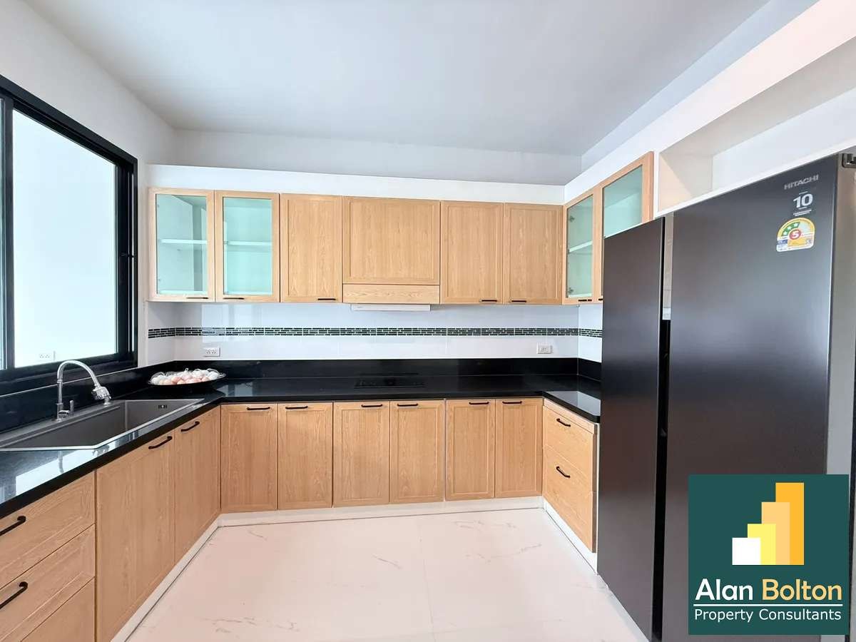 Modern house- Finance available photo 9